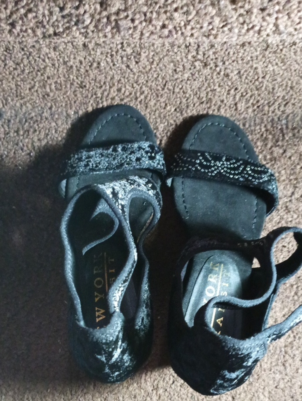 New York Transit Black Girls' Dress Sandals with Glitter Straps